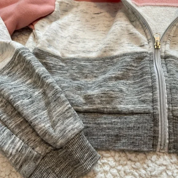 UEC 🩷 Tri-Color Cropped Zip-Up Hoodie | Size Small - Picture 4 of 7